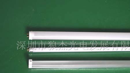 供应LED日光灯 20W日光灯管 LED灯具 厂家供应