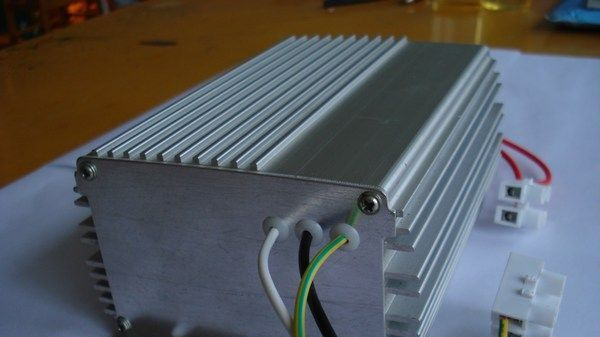 供应150W金卤灯电子镇流器