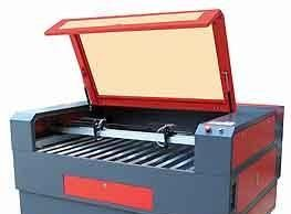 供应毛绒玩具激光切割机（厂家直销）