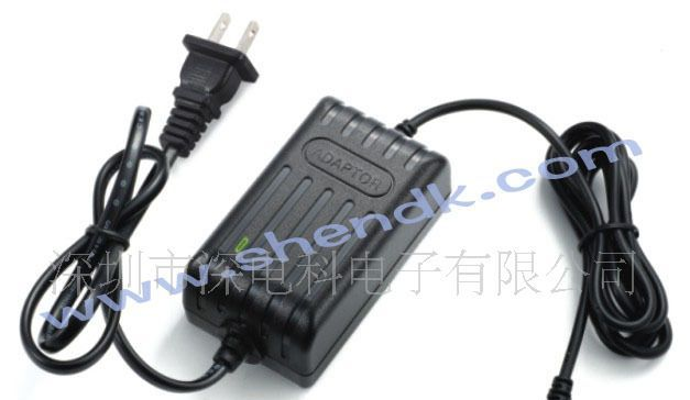 SDK-1018双输出12V1.5A监控电源适配器