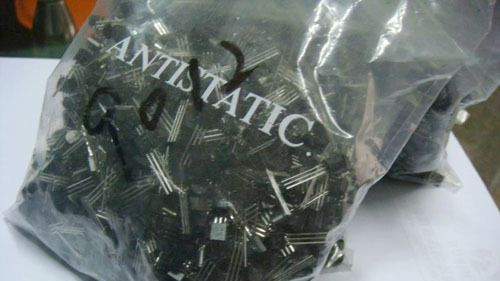 长期现货供应小晶体三极管S9012(图)