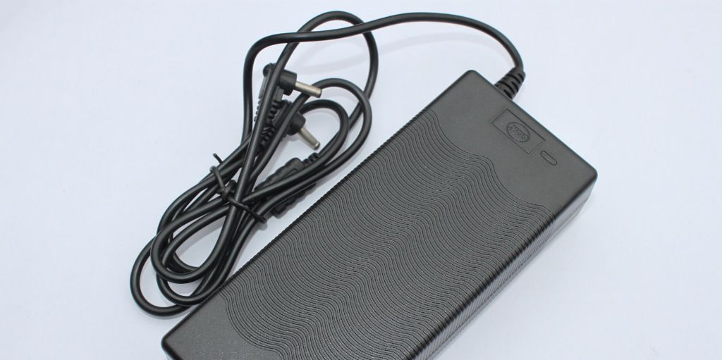 YW90(0.1~90W)扬威开关电源适配器