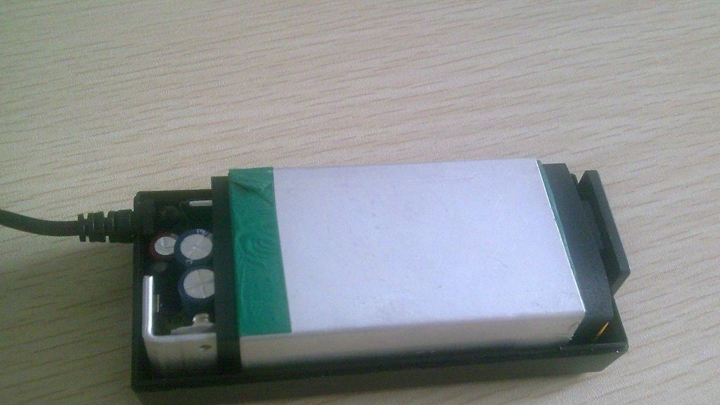 12V 5A 开关电源适配器 高效低耗 桌面式 质