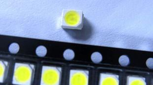 厂家直销4-5LM3528贴片白光灯珠