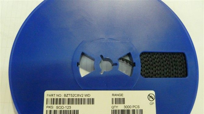 供应原装三极管 BZT52C8V2 WD