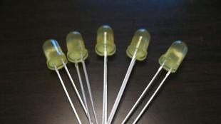 黄色发光二极管