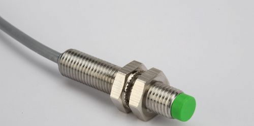 供应宜科传感器Fi5-M18-OP6L