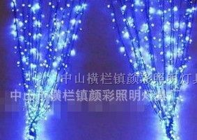 供应LED窗帘灯，瀑布灯，网灯，冰条灯，亮度高