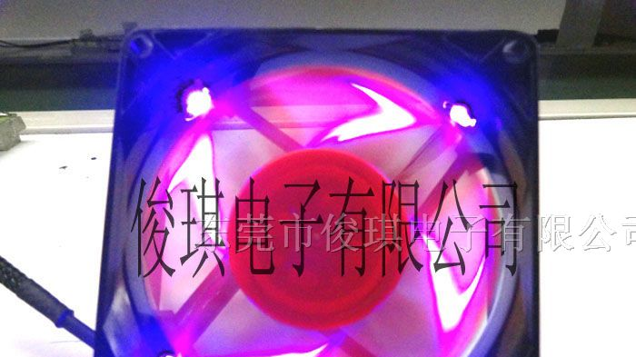 供应8025双层彩叶半透明框带四灯电脑机箱散热风扇