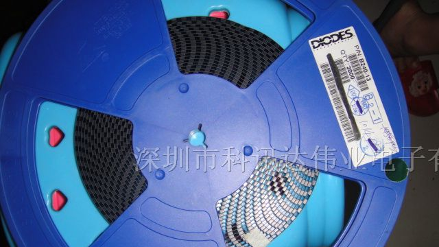 供应TVS瞬变抑制二极管B240-13 房间现货