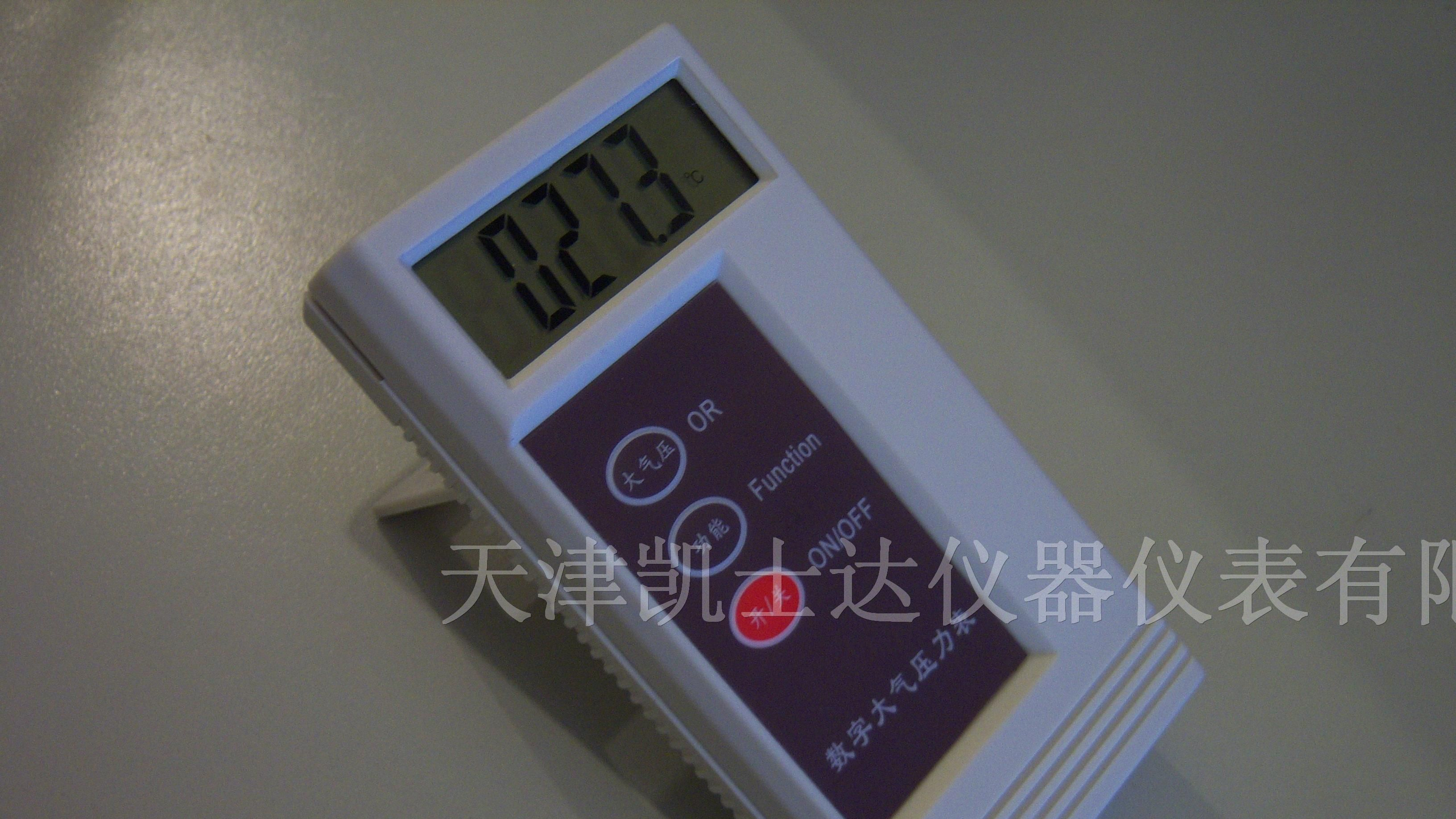 供应便携式数显大气压力表，手持式数显大气压力表