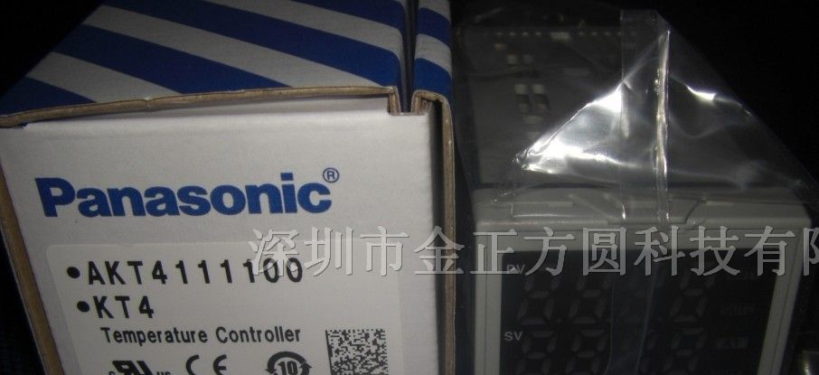 供应智能温度控制调节器AKT4111100