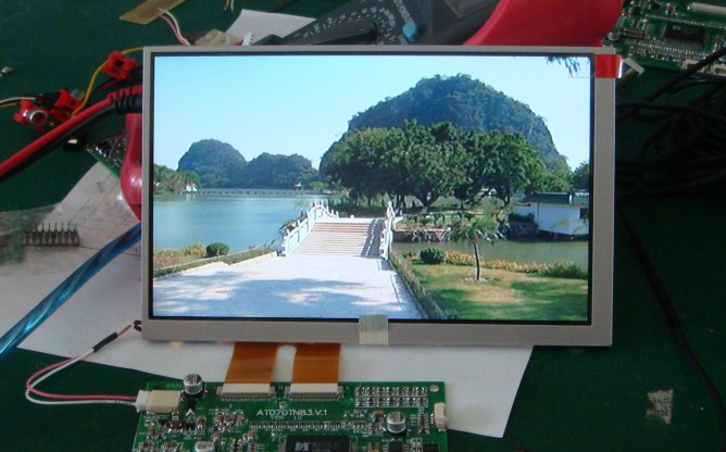 供应7寸液晶屏及AV、VGA驱动板