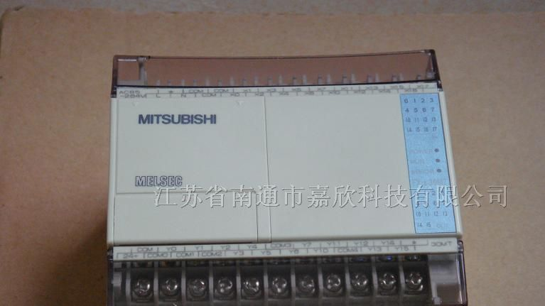 串口和USB接口的三菱PLC