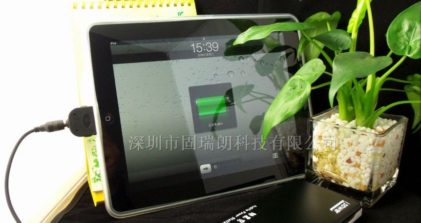 供应HTC 诺基亚 iPhone 三星手机10000MAH移动电源