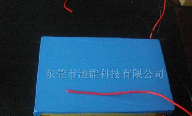 供应12V-15AH磷酸铁锂电池