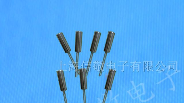 供应直插件柱状晶振2*6 24.576MHZ(24.576)