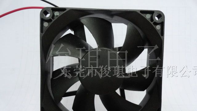 供应8025电脑电源、显卡等散热风扇