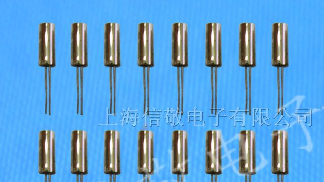 供应直插件柱状晶振3*8 7.600MHZ (7.6M)