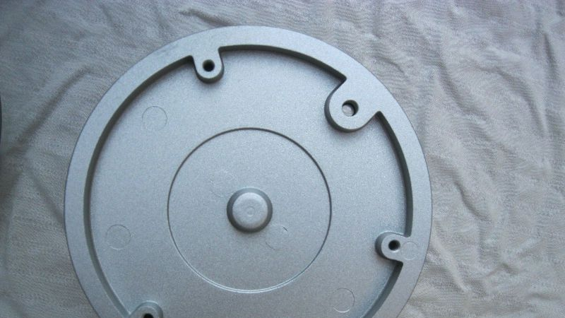 监控摄像机    3.5寸防暴半球