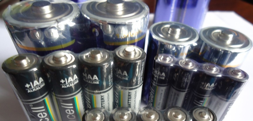 供应碳性电池 UM3-AA-R6-5号 干电池