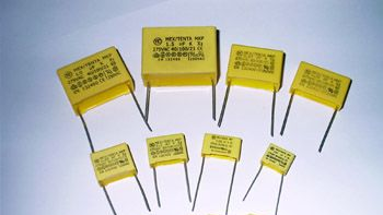 供应全系列X2安规电容器 223/275VAC 275V223K P15