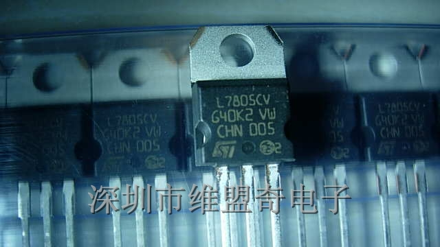 供应L7912CV进口原装,三端稳压IC。