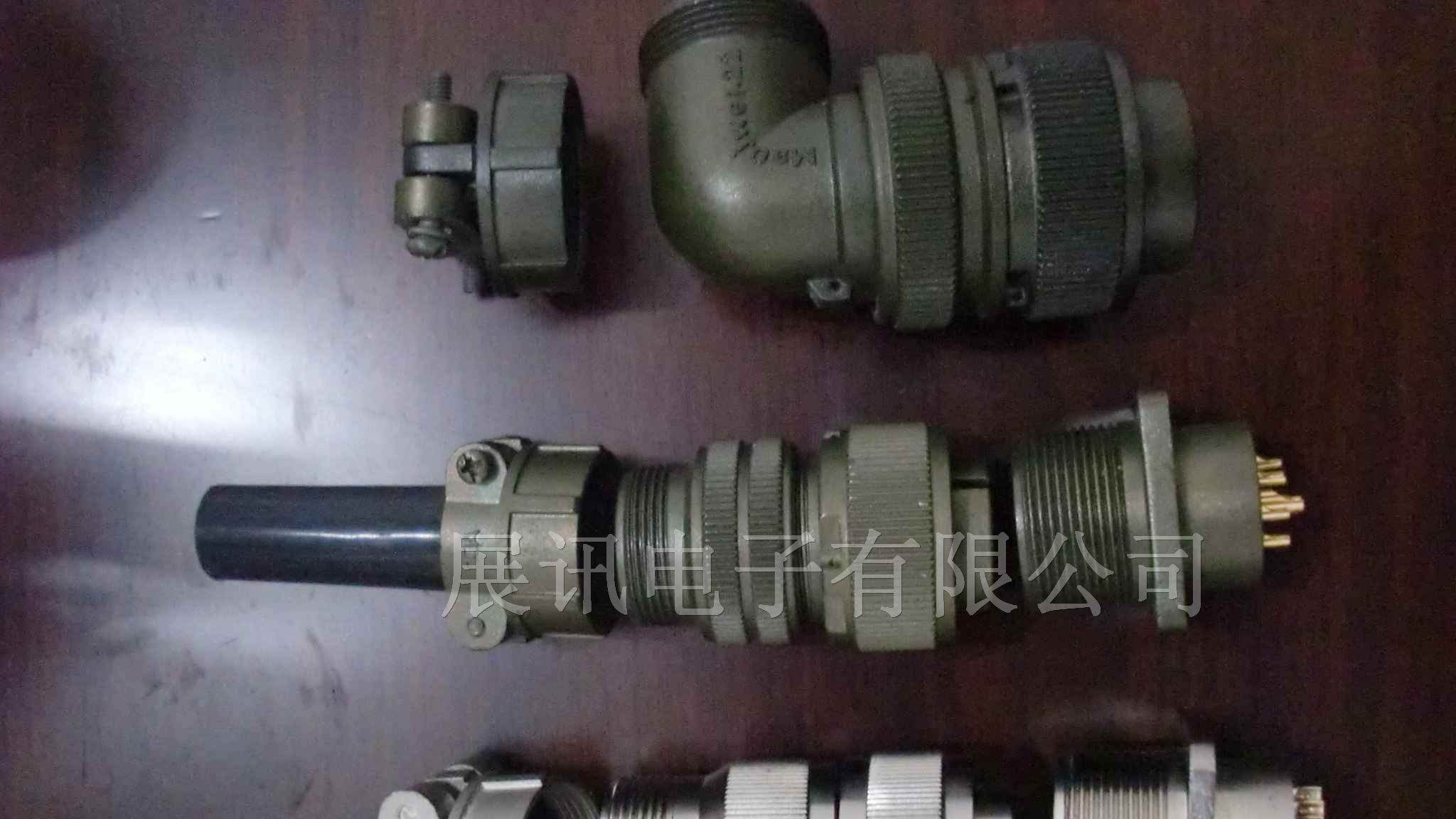 供应机械手插头连接器18-11S 18-10S 22-22S 20-29S