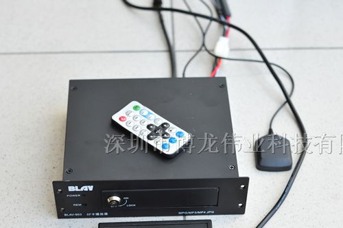 供应GPS公交车报站器，车载液晶电视