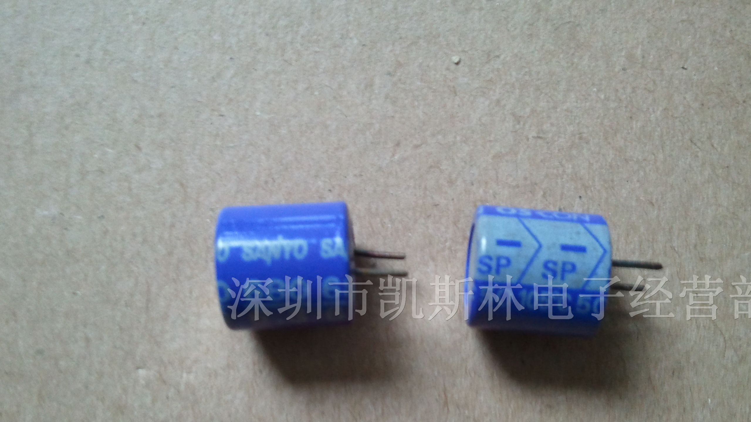 供应大部分直插固态电容680UF/6.3V