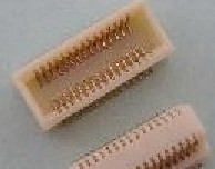 供应板对板连接器，0.5单槽、0.8双槽板对板连接器