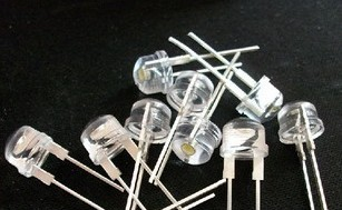 供应0.5W 草帽灯 LED白灯 LED发光管 LED灯珠