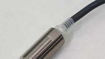 全新欧姆龙E2E-X2MY1接近开关