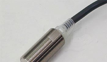 低价销售欧姆龙接近开关，光电开光
