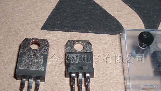 可控硅BTB04-600SL系列型号专营质优价实，欢迎订购