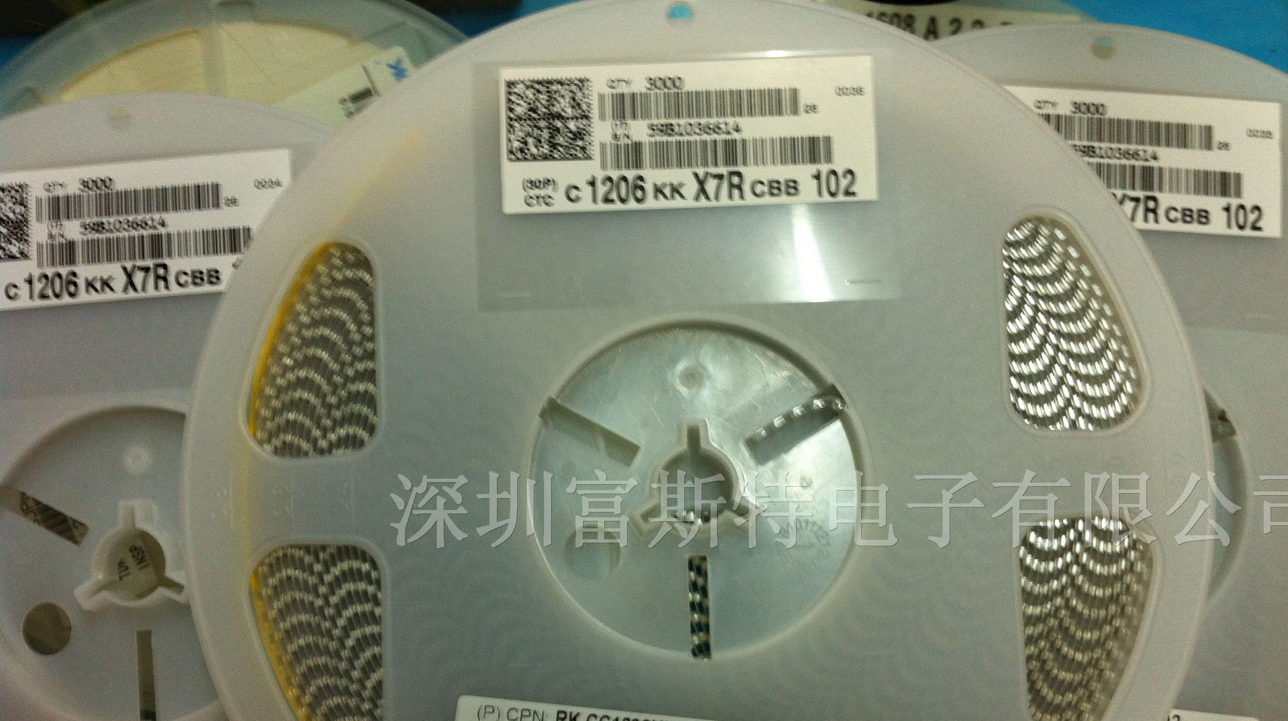 代理国巨贴片电容1206 68PF 1KV/1000V 2KV/2000V 3KV