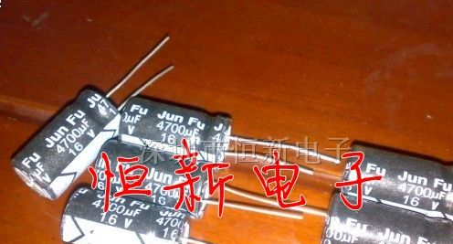国产铝电解电容 16V4700UF 13X25 85C 实图拍摄