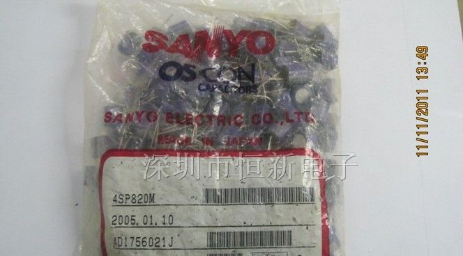 进口固态电解电容4SP820M