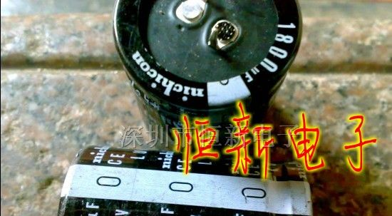 日本NICHICON尼康铝电解电容250V1800UF LU系列35X50