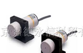 供应日本欧姆龙静电容式接近传感器E2K-C25ME1 2M