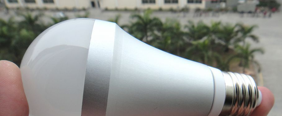 供应5630LED球泡灯/LED旋压球泡灯/LED装饰灯