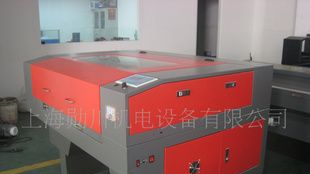 皮革专用激光切割机 商标切割机