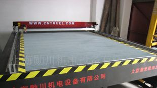 大型裁床激光机DC－E1325