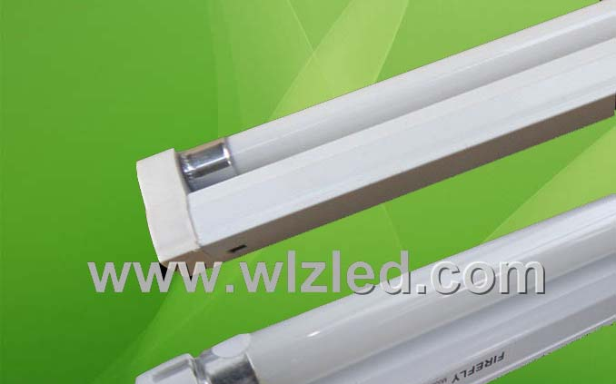 供应高亮价格T5LED日光灯