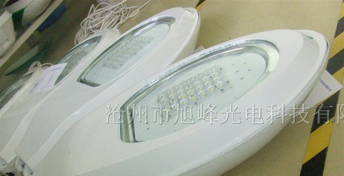 山西朔州太阳能路灯、路灯灯杆、LED路灯灯头