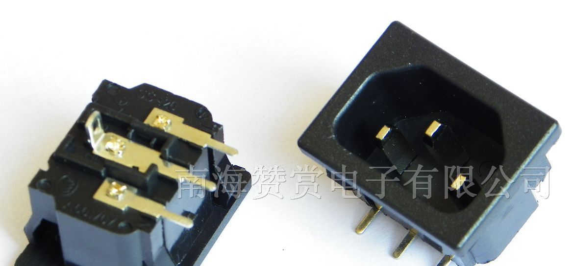 供应AC插座  电源转换工业插座 卡式弯脚公座厂家直销