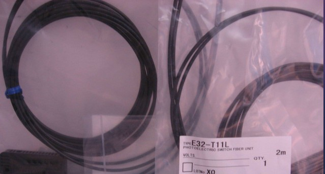 供应全新OMRON欧姆龙电光电开关传感器光纤头E32-T11L