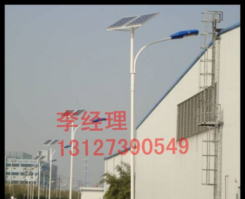 内蒙古太阳能路灯采用英利太阳能电池板--质量就是硬