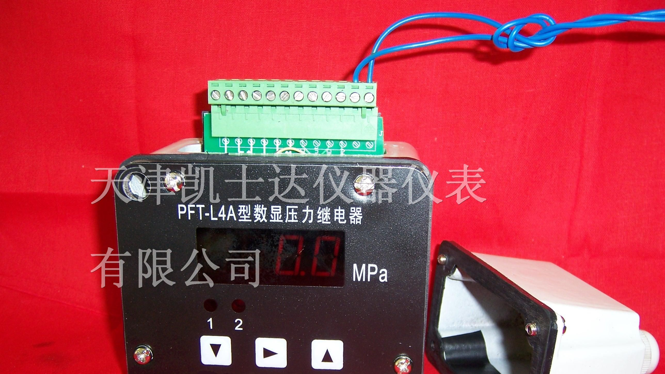 供应PFT-L4A数显压力继电器