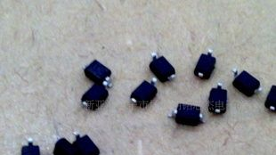 贴片稳压二极管 BZX52C2V4